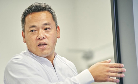 日清食品株式会社 様の林 将広氏